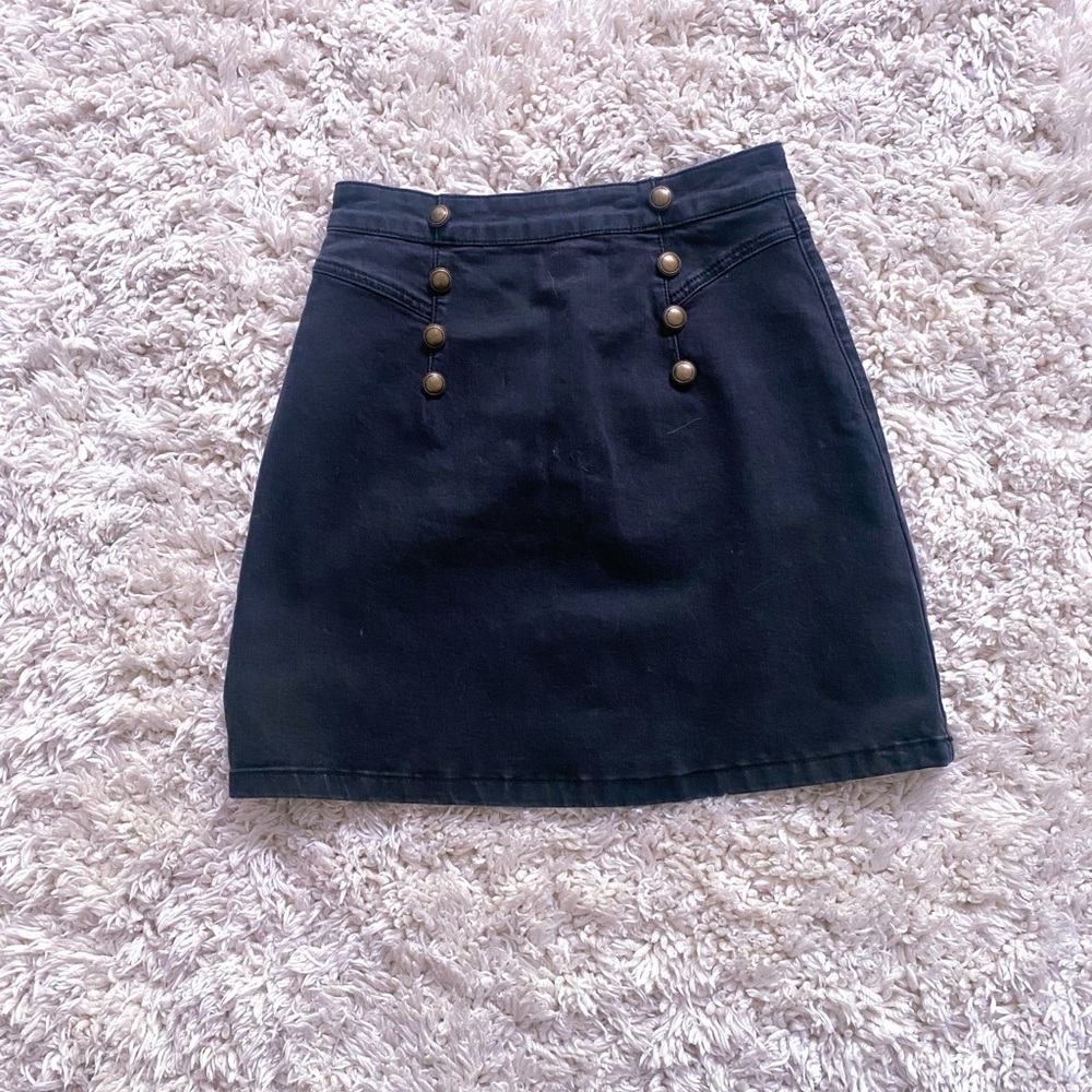 GUESS Mini black denim skirt with gold buttons